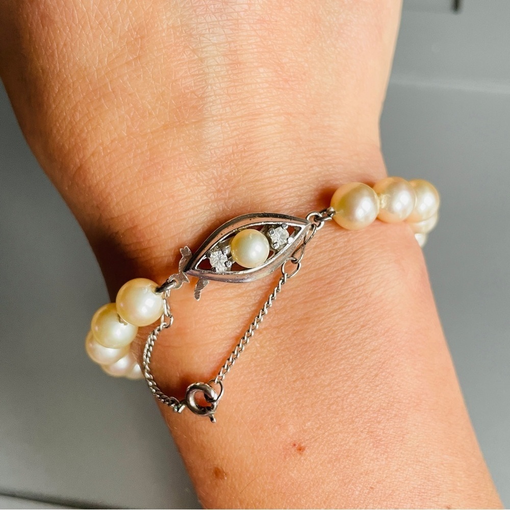 Vintage Majorica Faux Pearl Bracelet With Cubic Zirconia Clasp Box & Pap… - Picture 8 of 11
